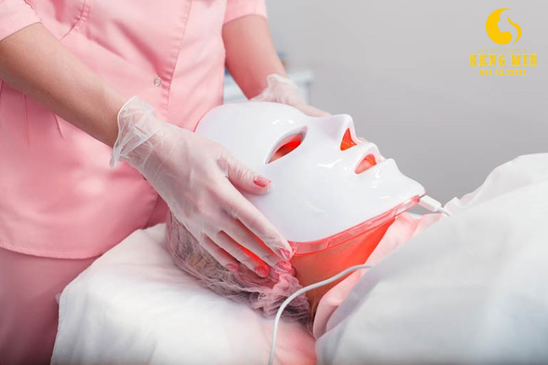 điều trị mụn ẩn tại Spa điều trị mụn ẩn tại Spa